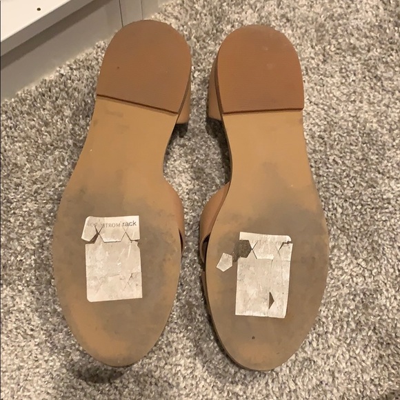 Abound Sandals - Picture 4 of 4